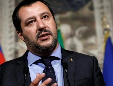 Εδώ κόβουν τις συντάξεις και στην Ιταλία ετοιμάζονται για αυξήσεις